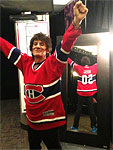 Ronnie tweeted: Thanks for the hockey jersey guys : ) - Montral, June 9 2013