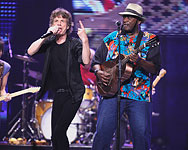 The Rolling Stones on stage with Taj Mahal, Chicago, United Center, May 28 2013